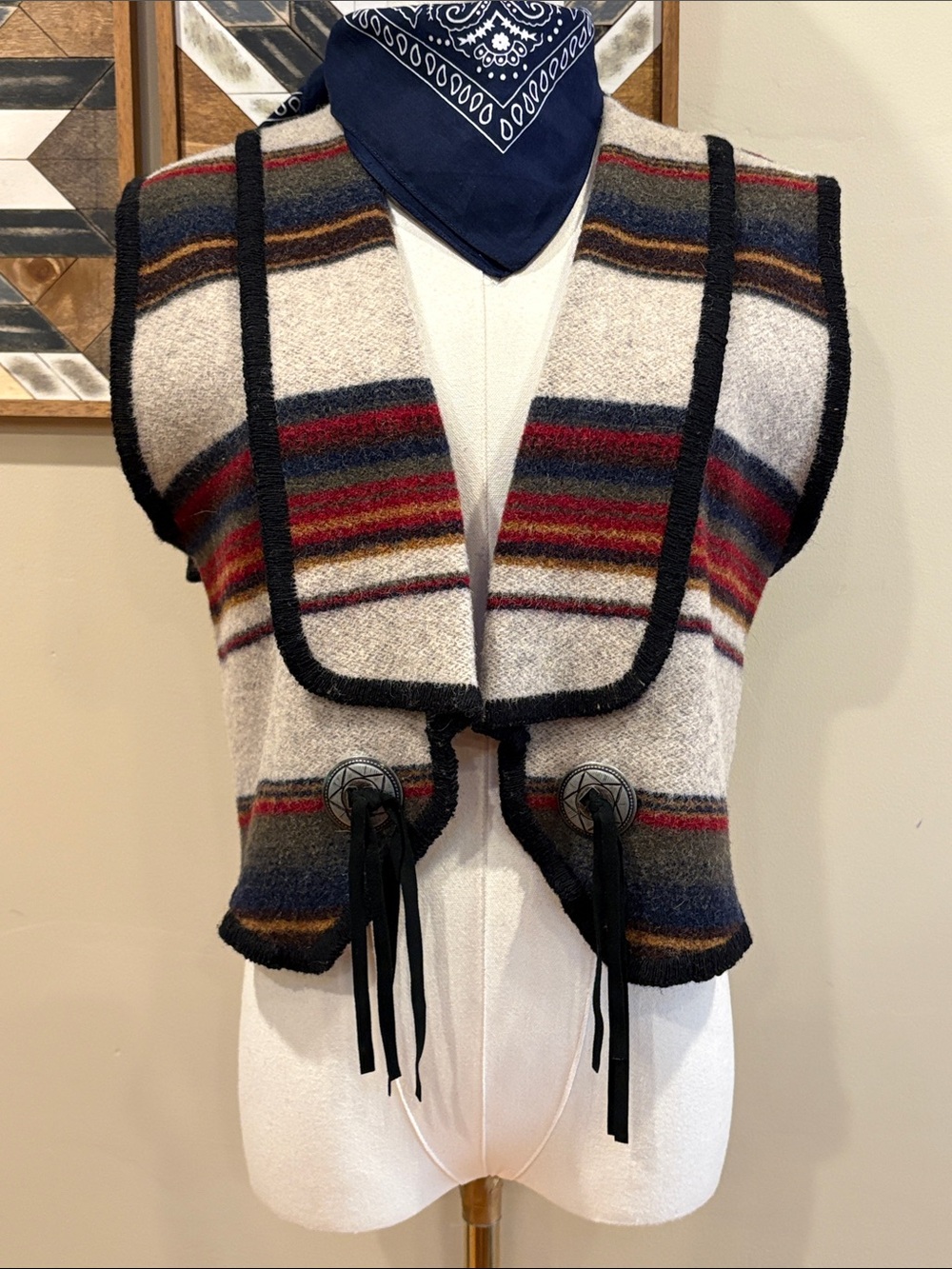 Woolrich Vintage Southwestern Wool Blend Concho Vest Unisex Medium